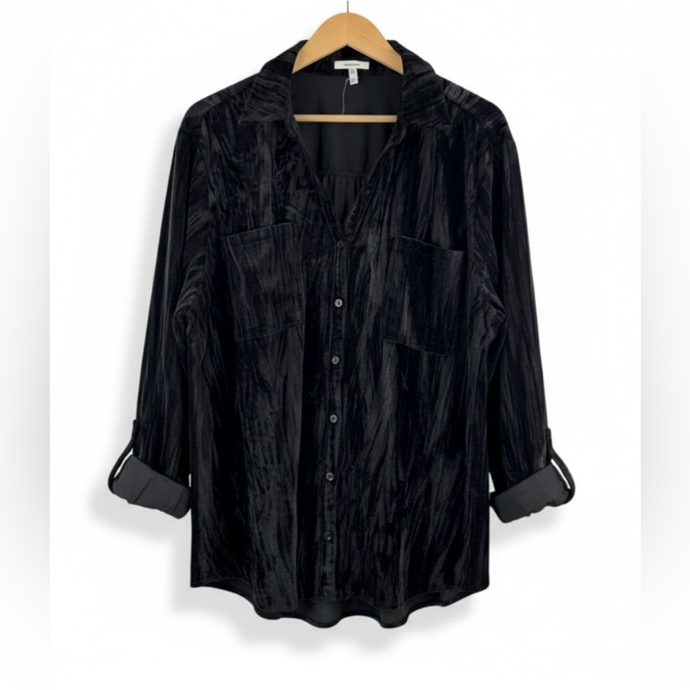 Maurice's Black Velvet Button Down Shirt
SIZE 3X   **NWT**